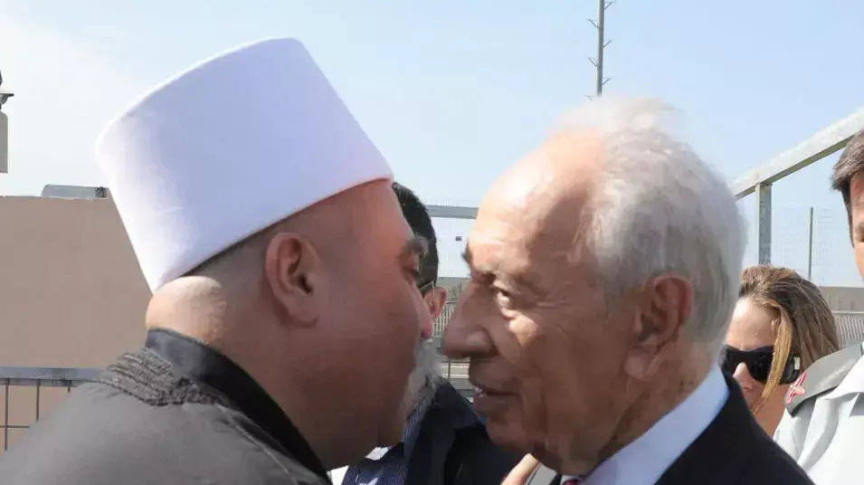 תמונת ארכיון של נשיא המדינה עם ראש העדה הדרוזית השייח' מואפק טריף תמונת ארכיון של נשיא המדינה עם ראש העדה הדרוזית השייח' מואפק טריף