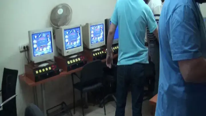 דירת הימורים בלתי חוקיים בתל אביב, 29 אפריל 2013 דירת הימורים בלתי חוקיים בתל אביב, 29 אפריל 2013