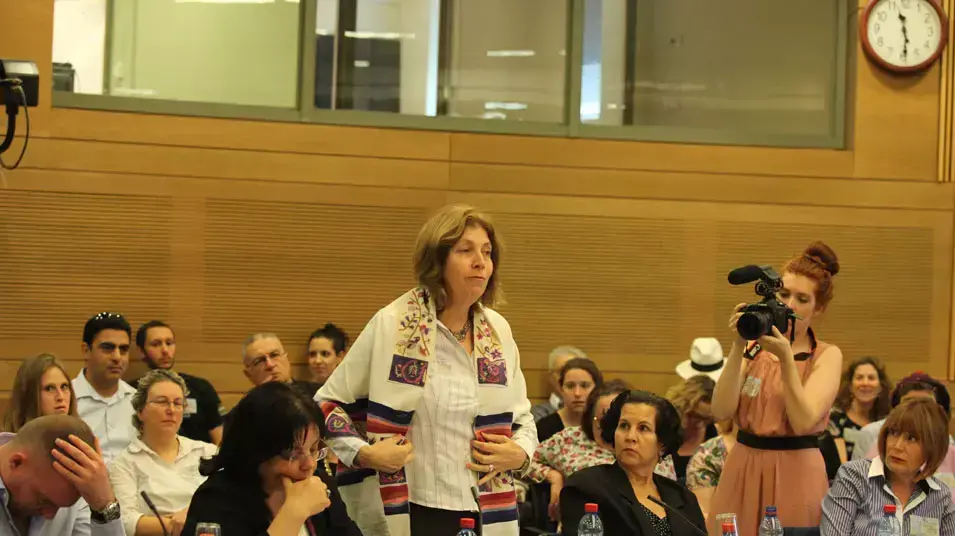 יו"ר נשות הכותל ענת הופמן בדיון בכנסת, 30 באפריל 2013