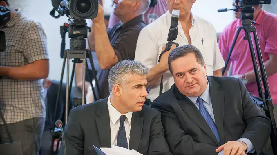 לפיד וכץ בישיבת הממשלה, מאי 2013 לפיד וכץ בישיבת הממשלה, מאי 2013