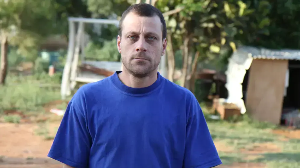 אריה אווזלוו- אביו של החייל שהוכה ע"י שוטר. מאי 2013 אריה אווזלוו- אביו של החייל שהוכה ע"י שוטר. מאי 2013