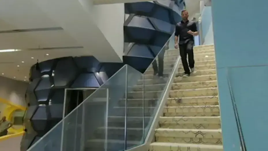 עיצוב בית האח הגדול עיצוב בית האח הגדול