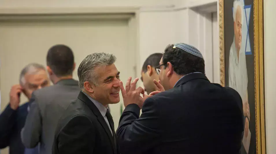 לפיד ופירון בישיבת הממשלה, מאי 2013 לפיד ופירון בישיבת הממשלה, מאי 2013