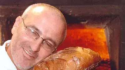 ארז קומרובסקי - לחם ארז