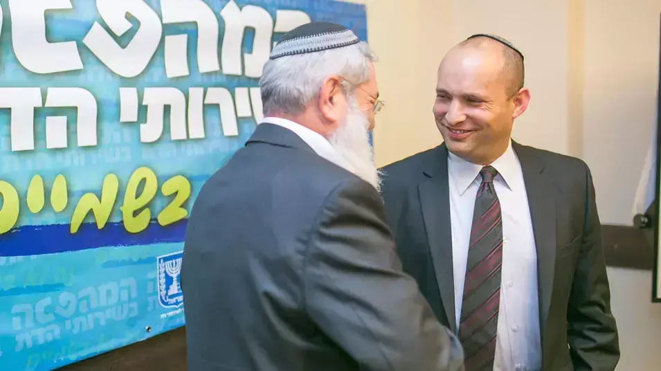 שר הדתות, נפתלי בנט וסגן השר, הרב אלי בן דהן, מכריזים על רפורמה בשירותי הדת, מאי 2013 שר הדתות, נפתלי בנט וסגן השר, הרב אלי בן דהן, מכריזים על רפורמה בשירותי הדת, מאי 2013