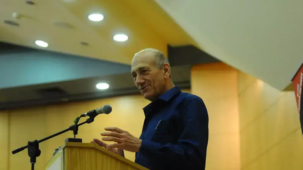 אהוד אולמרט בבר אילן, מאי 2013 אהוד אולמרט בבר אילן, מאי 2013