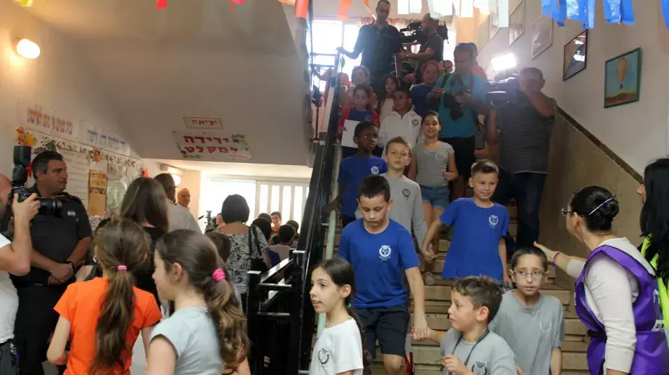 תרגיל הגנת העורף בביה"ס בנצרת עילית, מאי 2013 תרגיל הגנת העורף בביה"ס בנצרת עילית, מאי 2013