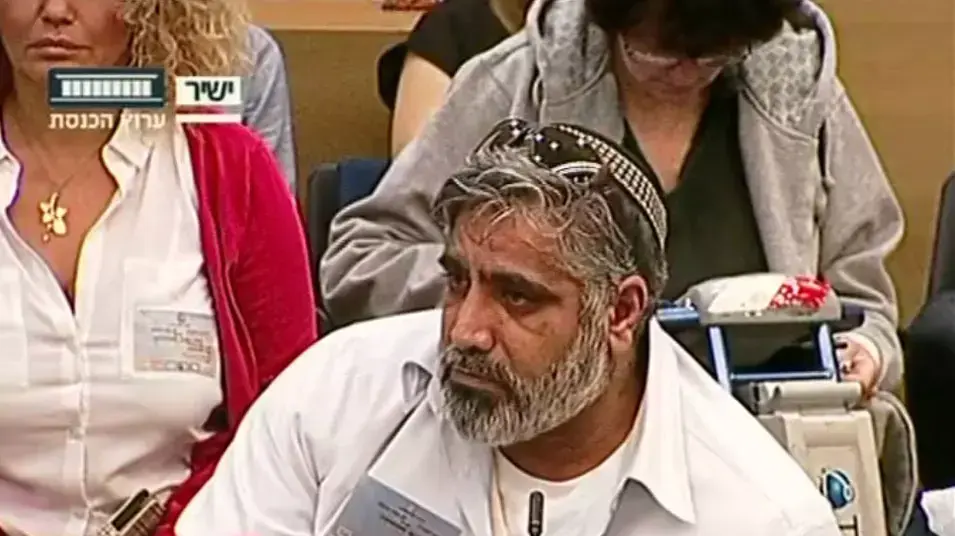 אב לבן שטופל בקנאביס רפואי מדבר בכנסת, צאי 2013