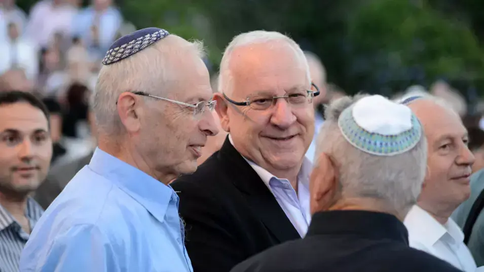 רובי ריבלין ובני בגין בחתונתם של ציפי חוטובלי ואור אלון. מאי 2013