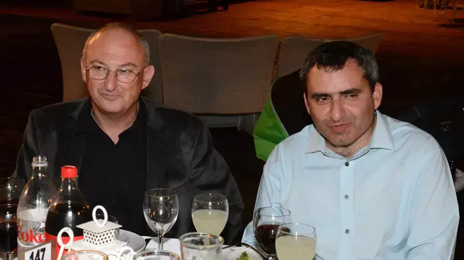 זאב אלקין ואריה אלדד בחתונתה של ציפי חוטובלי. מאי 2013