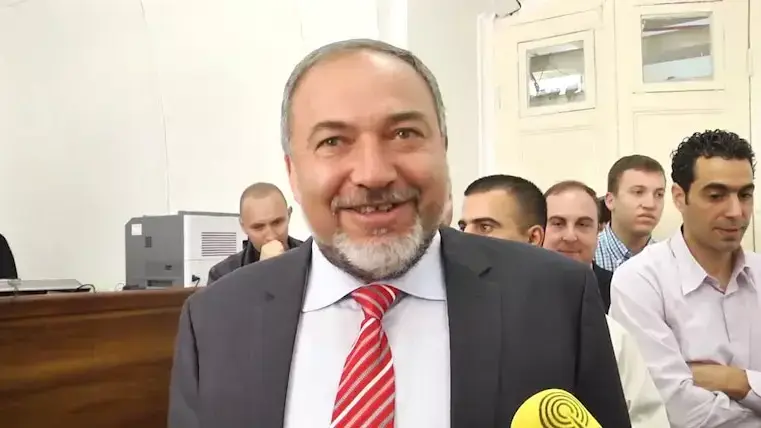ליברמן מעיד בפרשת השגריר: "הכל גן עדן"