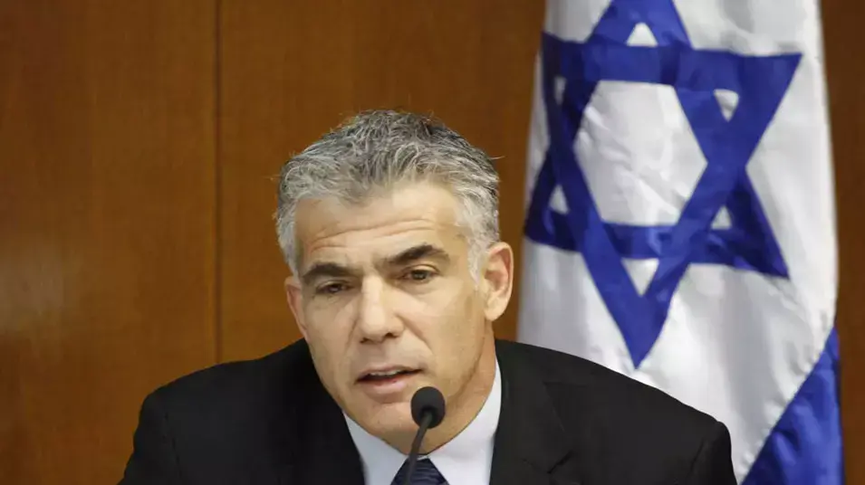 שר האוצר יאיר לפיד במסע"ת, מאי 2013 שר האוצר יאיר לפיד במסע"ת, מאי 2013