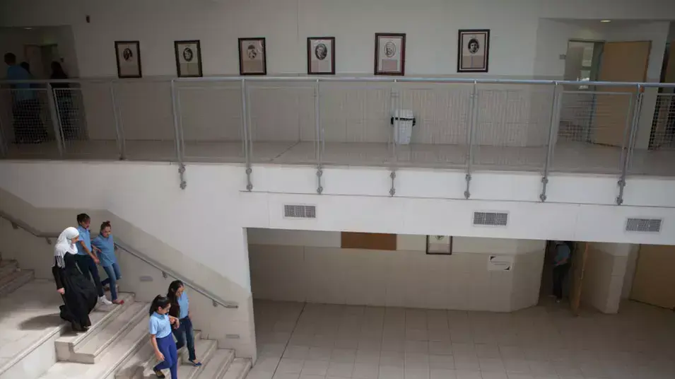 תיכון ל"ב אג'יאל ביפו, שתלמידיו הופלו על ידי הסופרלנד, מאי 2013 תיכון ל"ב אג'יאל ביפו, שתלמידיו הופלו על ידי הסופרלנד, מאי 2013