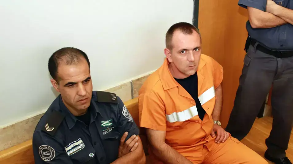 רומן זדורוב בדיון בבית המשפט המחוזי בנצרת. יוני 2013 רומן זדורוב בדיון בבית המשפט המחוזי בנצרת. יוני 2013