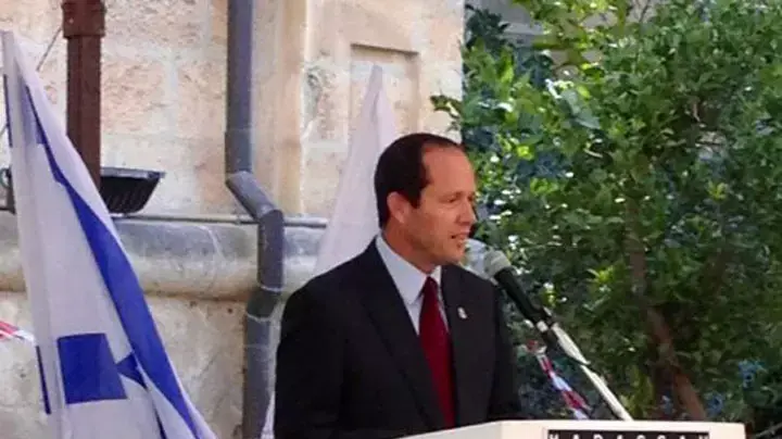 ניר ברקת בחנוכת מרכז המדעים החדש במכללה האקדמית הדסה בירושלים, יוני 2013