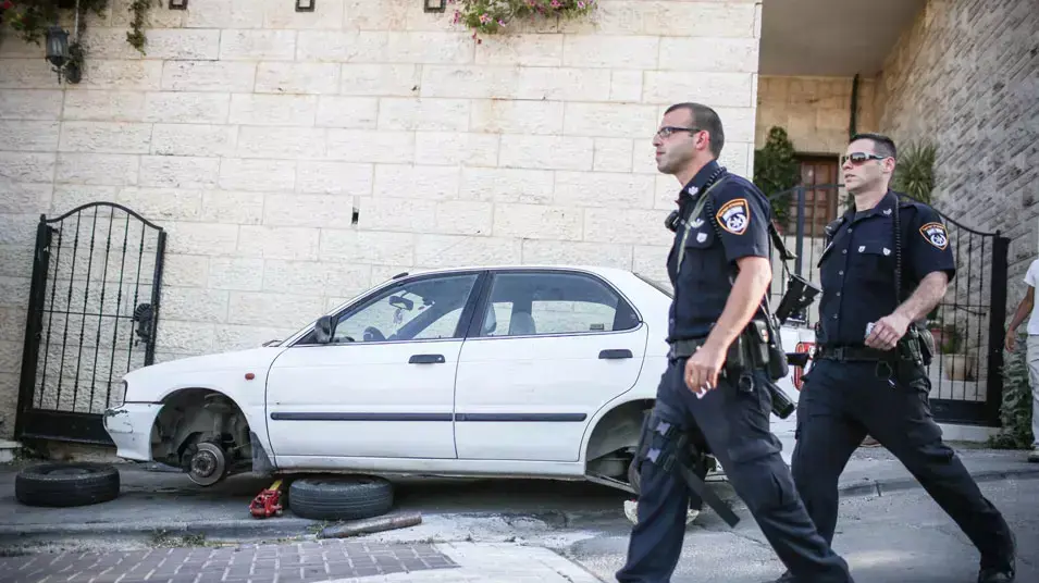 תג מחיר באבו גוש. יוני 2013 תג מחיר באבו גוש. יוני 2013
