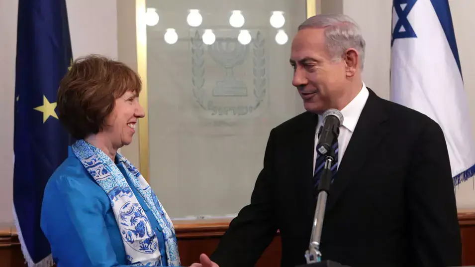 רוה"מ נתניהו עם שרת החוץ של האיחוד האירופי, קתרין אשטון, יוני 2013 רוה"מ נתניהו עם שרת החוץ של האיחוד האירופי, קתרין אשטון, יוני 2013
