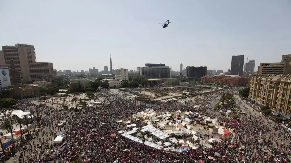 הפגנות נגד נשיא מצרים מוחמד מורסי. כיכר תחריר, קהיר, 30 ביוני 2013 הפגנות נגד נשיא מצרים מוחמד מורסי. כיכר תחריר, קהיר, 30 ביוני 2013