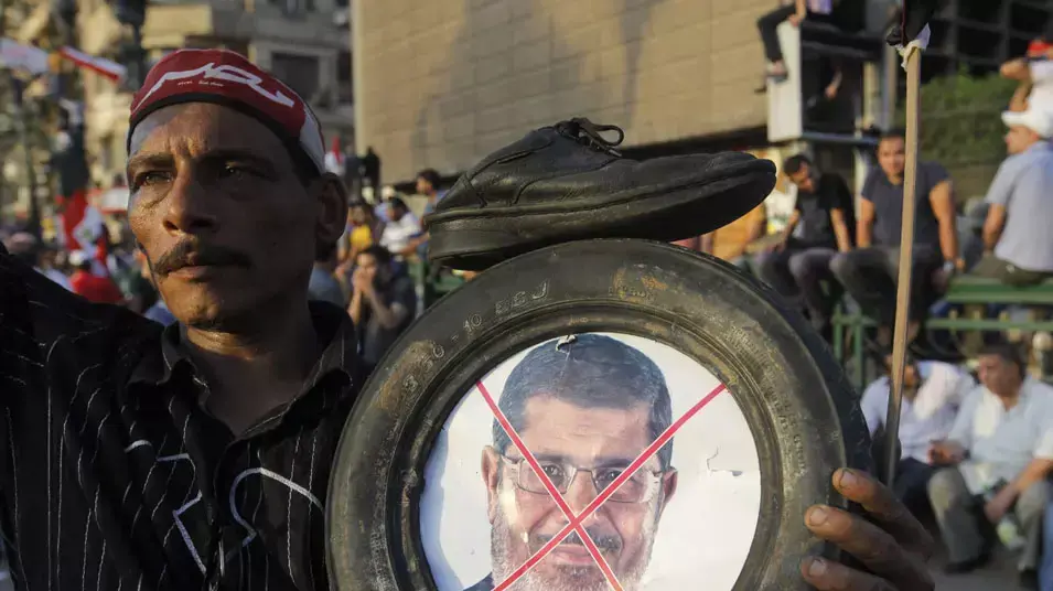 מפגינים נגד מוחמד מורסי. כיכר תחריר, קהיר. 1 ביולי 2013