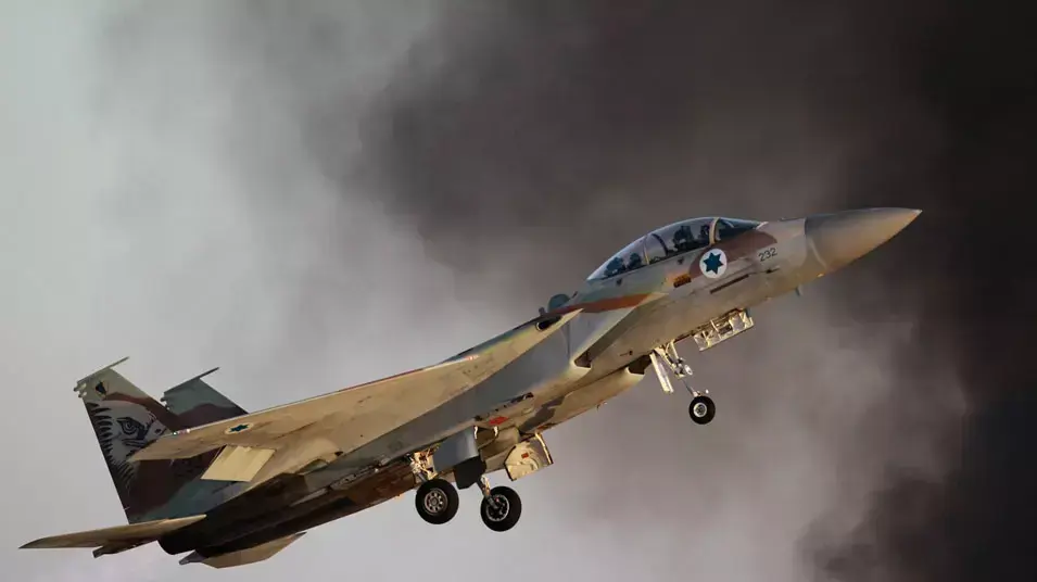 מטוס F-15I של חיל האוויר בטקס סיום קורס טיס, יוני 2013