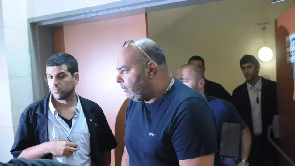 שלום דומרני בהארכת מעצר בחשד לזיוף תצהירים. יולי 2013