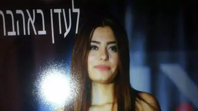 עדן פיטוסי נערת החן של ירושלים מתה מסרטן, יולי 2013 עדן פיטוסי נערת החן של ירושלים מתה מסרטן, יולי 2013
