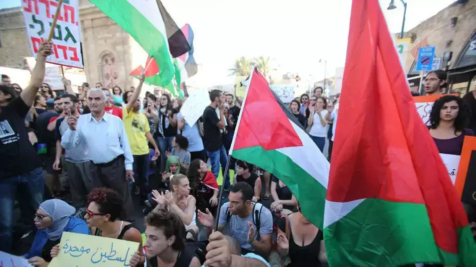 הפגנות ביפו בעקבות תכנית פראוור להתיישבות הבדואים. יולי 2013 הפגנות ביפו בעקבות תכנית פראוור להתיישבות הבדואים. יולי 2013