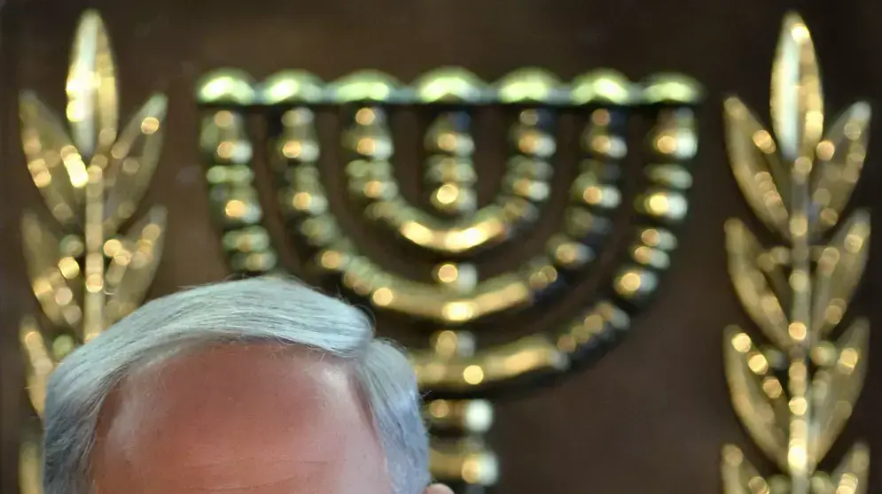 בנימין נתניהו בהצהרה לעיתונות בעקבות החלטת האיחוד האירופי להכניס את הזרוע הצבאית של חיזבאללה לרשימת ארגוני הטרור. יולי 2013 בנימין נתניהו בהצהרה לעיתונות בעקבות החלטת האיחוד האירופי להכניס את הזרוע הצבאית של חיזבאללה לרשימת ארגוני הטרור. יולי 2013
