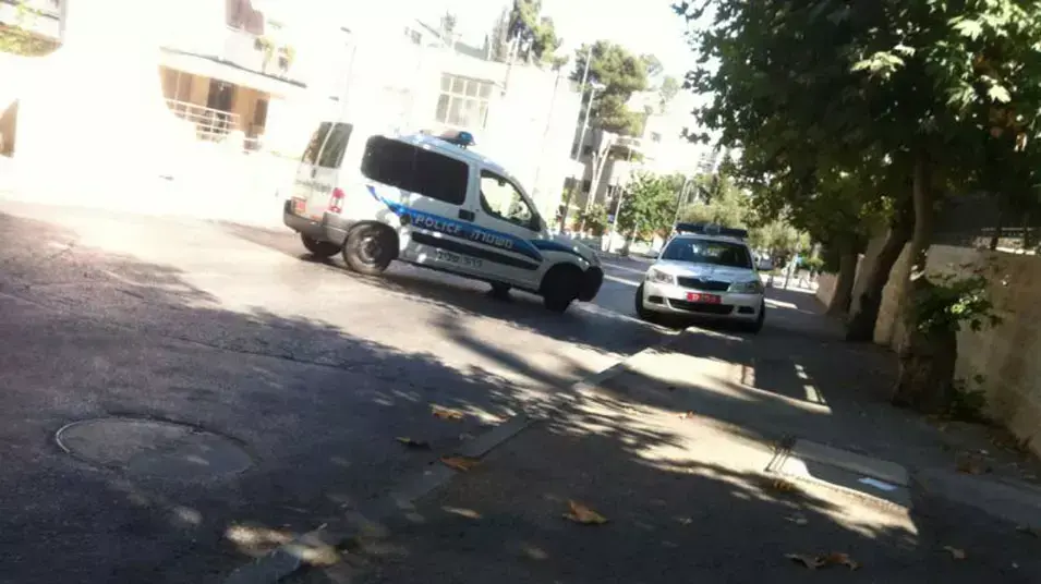 הרכב בו פונה הדקור מאירוע הדקירה בגן בלומפילד. יולי 2013 הרכב בו פונה הדקור מאירוע הדקירה בגן בלומפילד. יולי 2013