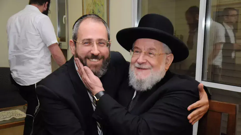הרב הראשי לישראל דוד לאו עם אביו, הרב הראשי לשעבר ישראל מאיר לאו הרב הראשי לישראל דוד לאו עם אביו, הרב הראשי לשעבר ישראל מאיר לאו