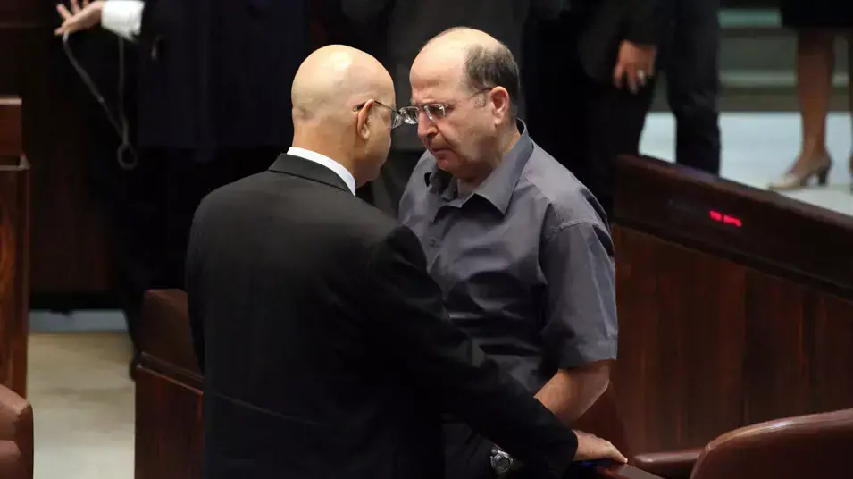 אבישי ברוורמן ומשה(בוגי) יעלון. יולי 2013