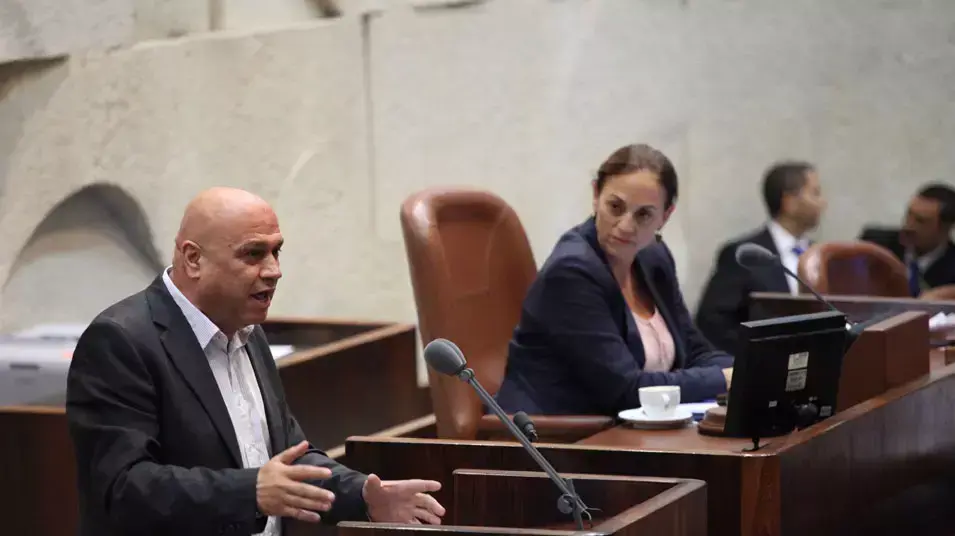 עיסאווי פריג' ורות קלדרון בדיון בכנסת על חוק המשילות עיסאווי פריג' ורות קלדרון בדיון בכנסת על חוק המשילות