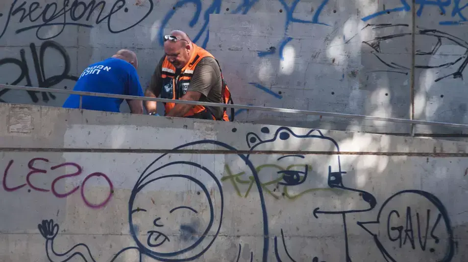 גופת אישה מבותרת נמצאה בתוך מזוודה בתל אביב, 3 באוגוסט 2013 גופת אישה מבותרת נמצאה בתוך מזוודה בתל אביב, 3 באוגוסט 2013