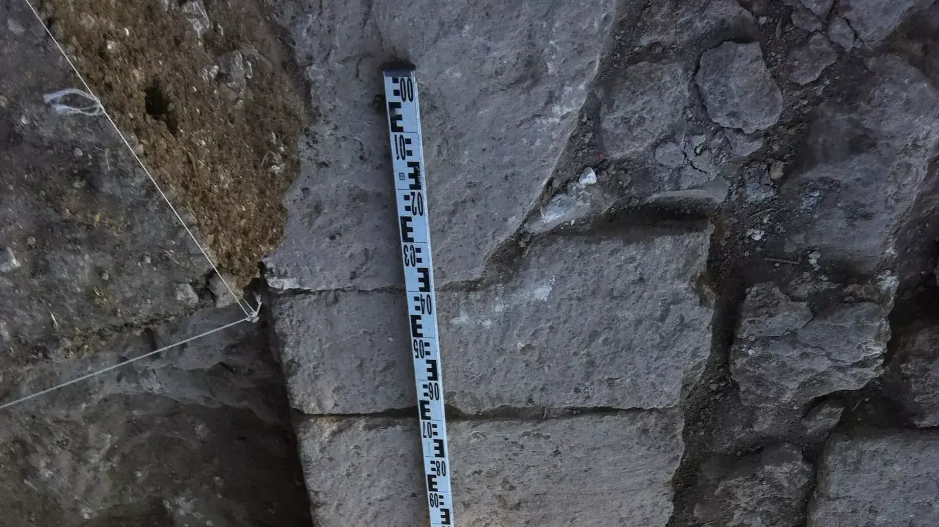 משלחת חפירות שיחין ובראשה ד"ר מרדכי אביעם מהמכון לארכיאולוגיה גלילית, מצאו שרידי כפר יהודי ליד ציפורי. אוגוסט 2013 משלחת חפירות שיחין ובראשה ד"ר מרדכי אביעם מהמכון לארכיאולוגיה גלילית, מצאו שרידי כפר יהודי ליד ציפורי. אוגוסט 2013
