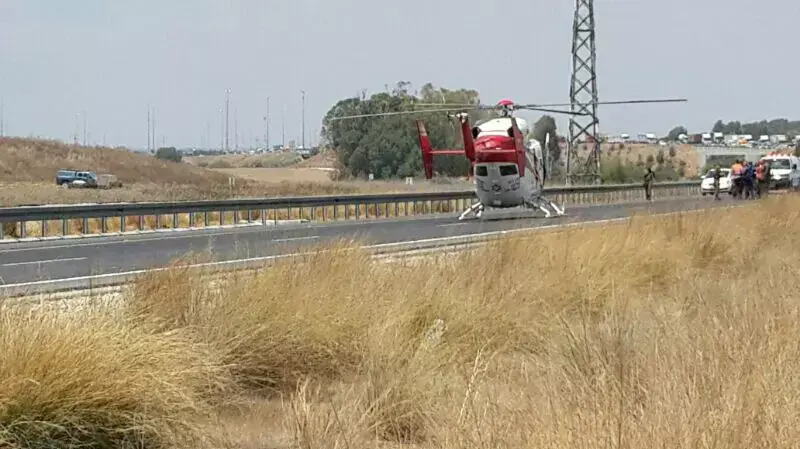 פינוי מוסק מהתאונה בכביש 6 מחלף שורק. אוגוסט 2013 פינוי מוסק מהתאונה בכביש 6 מחלף שורק. אוגוסט 2013