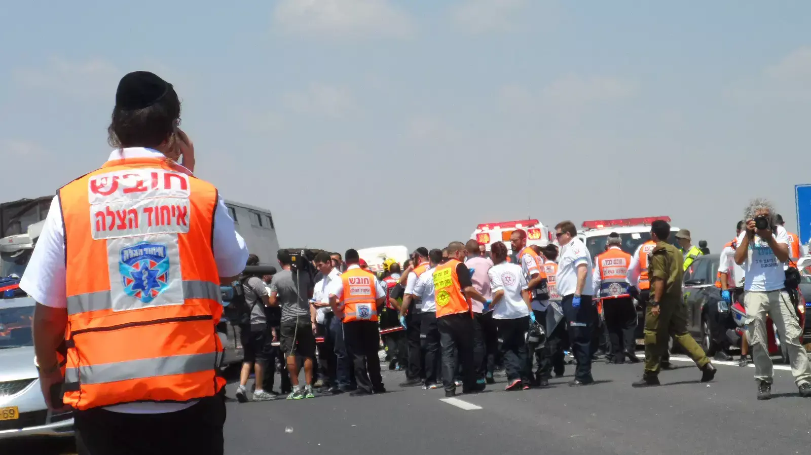 ארבעה הרוגים ועשרות נפגעים בתאונה בכביש 6 ארבעה הרוגים ועשרות נפגעים בתאונה בכביש 6