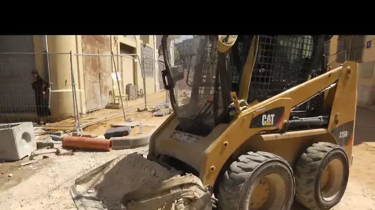 תאונת עבודה ביפו: טרקטור נפל לבור, פועל נהרג תאונת עבודה ביפו: טרקטור נפל לבור, פועל נהרג