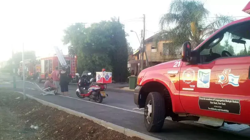 שמונה בני אדם בהם חמישה ילדים נפגעו בדליקה בבית בכפר ברוך שמונה בני אדם בהם חמישה ילדים נפגעו בדליקה בבית בכפר ברוך