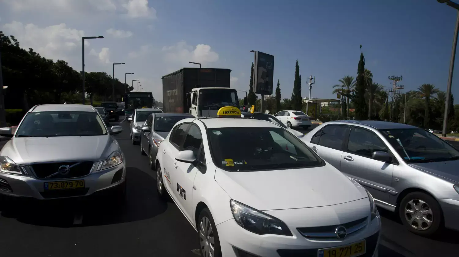עומסי תנועה באזור גשר רוקח עקב סגירת הגשר לשיפוצים, אוגוסט 2013 עומסי תנועה באזור גשר רוקח עקב סגירת הגשר לשיפוצים, אוגוסט 2013