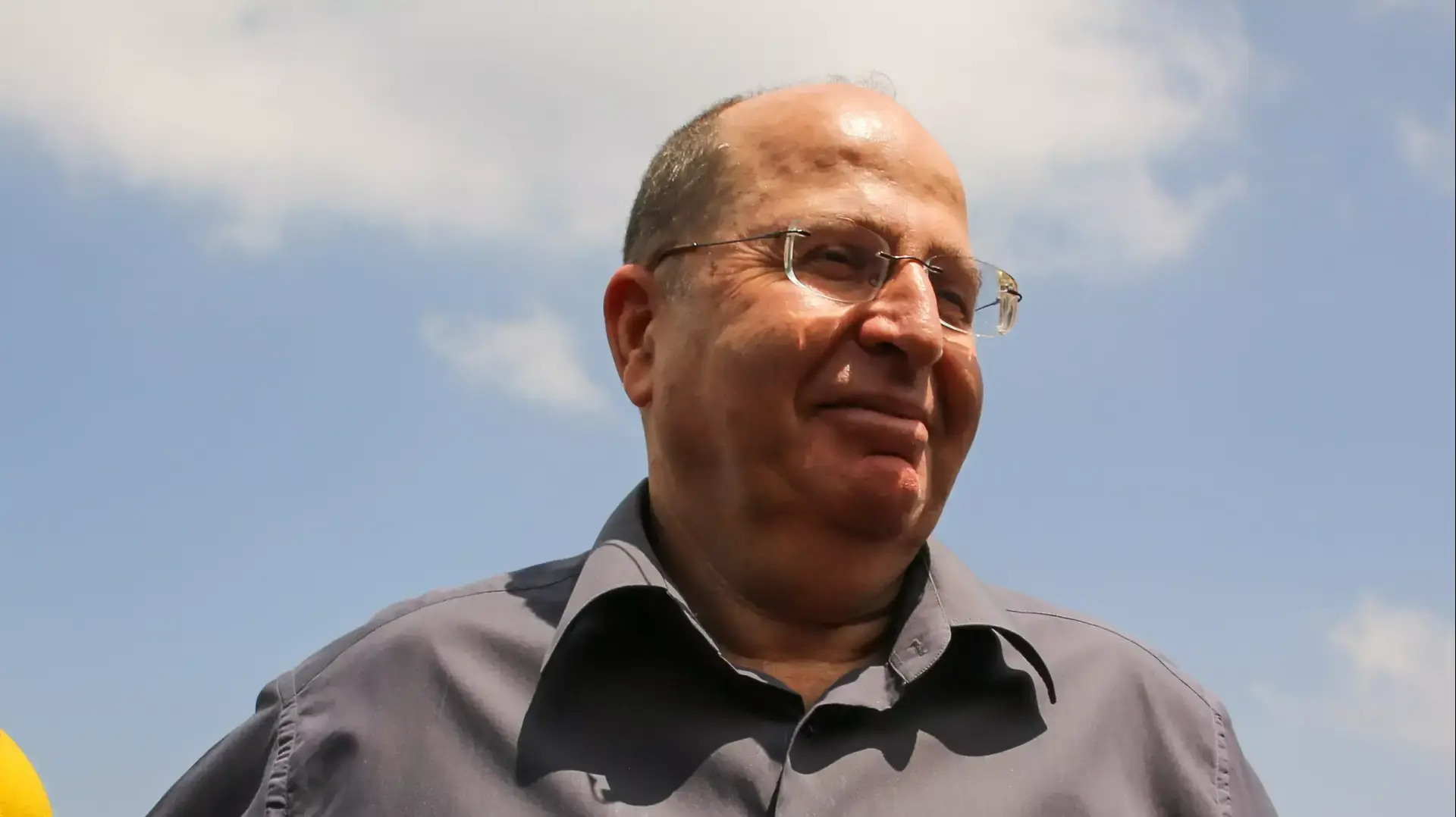 שר הביטחון משה (בוגי) יעלון בתצפית הר אדיר במסגרת סיור בפצ"ן