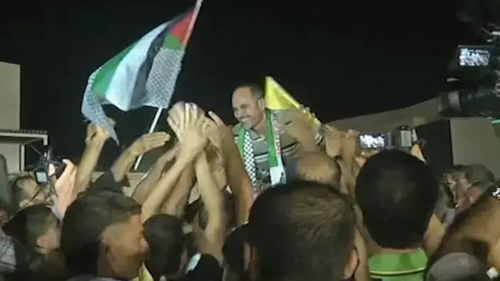 האסירים הפלסטינים שוחררו לגדה ולעזה