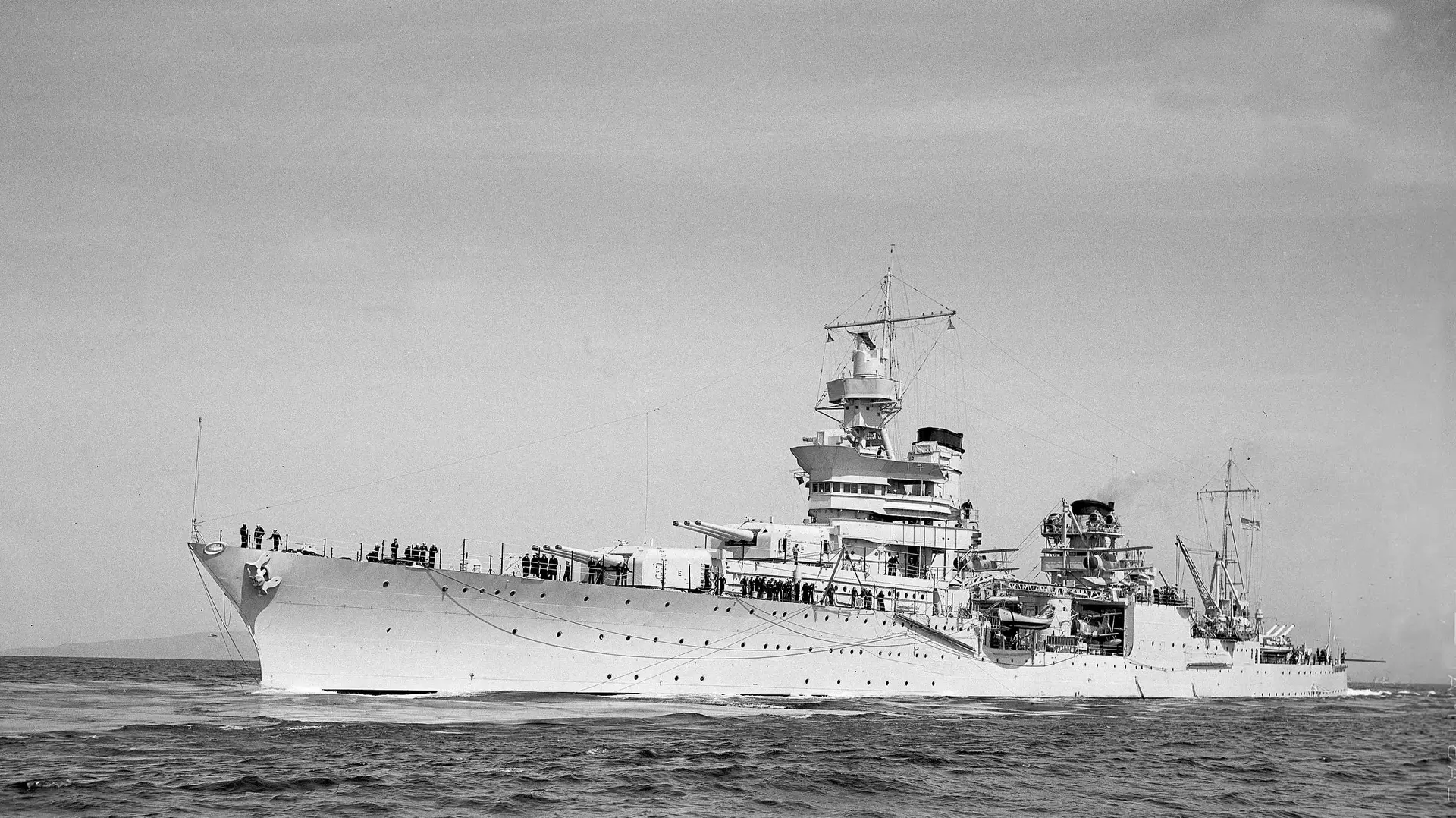 המשחתת USS אינדיאנפוליס המשחתת USS אינדיאנפוליס