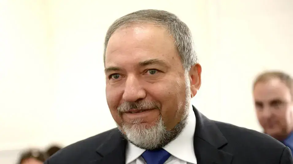 ראיון עם אביגדור ליברמן שהתקיים ברדיו ירושלים.