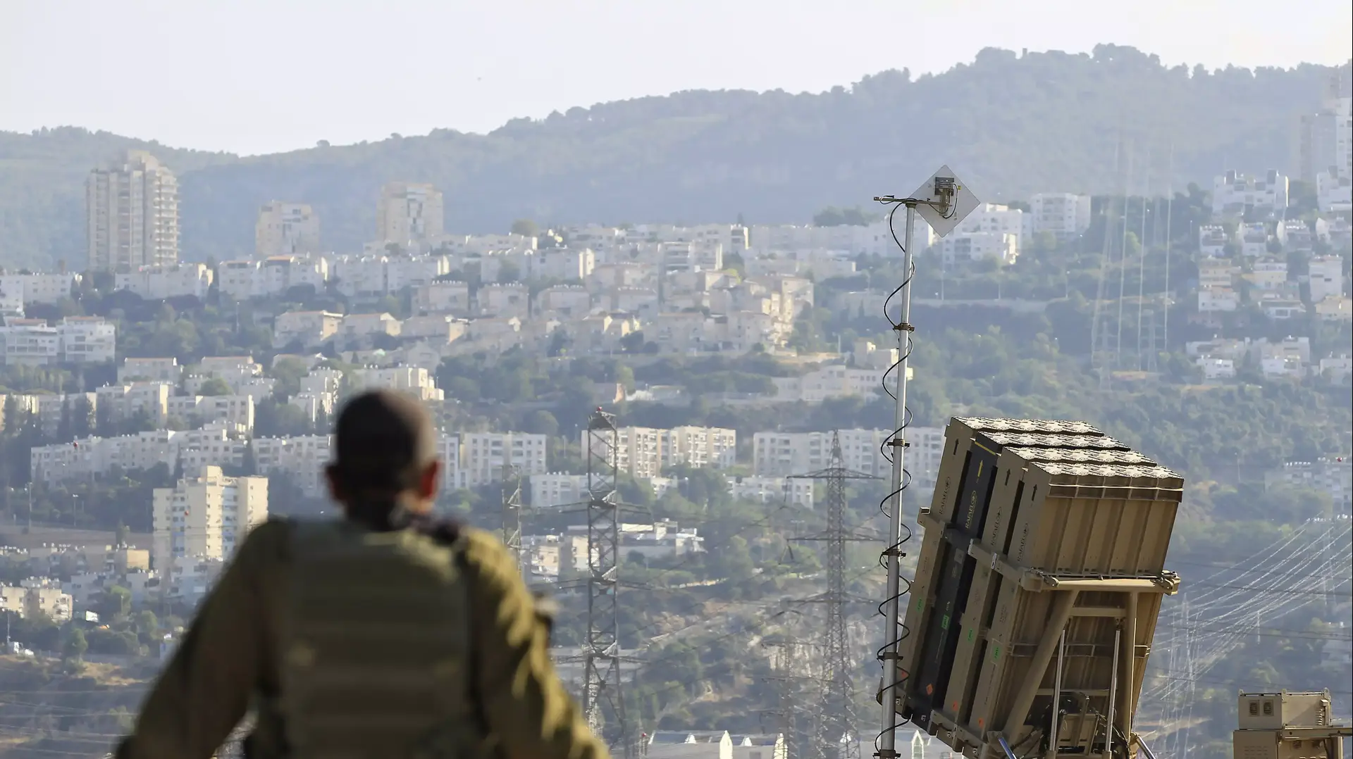 סוללת כיפת ברזל באזור חיפה 28 באוגוסט 2013 סוללת כיפת ברזל באזור חיפה 28 באוגוסט 2013