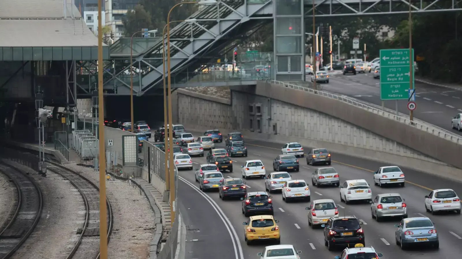 פקקים בנתיבי איילון בערב ראש השנה, ספטמבר 2013 פקקים בנתיבי איילון בערב ראש השנה, ספטמבר 2013