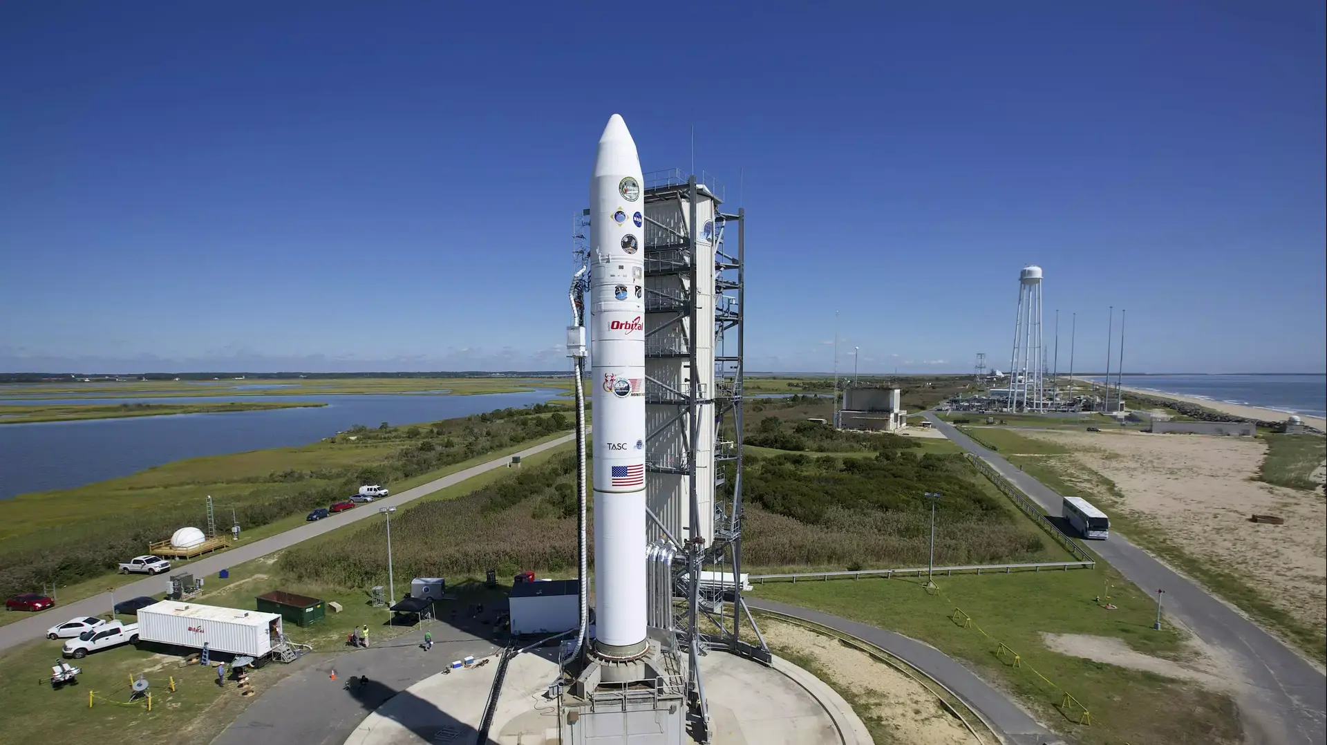החללית LADEE מתכוננת לשיגור במתקן החלל בווירג'יניה, ארה"ב החללית LADEE מתכוננת לשיגור במתקן החלל בווירג'יניה, ארה"ב