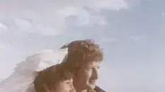 חתונתם של אלי ויהודית גמביאל במהלך מלחמת יום כיפור, ספטמבר 2013 חתונתם של אלי ויהודית גמביאל במהלך מלחמת יום כיפור, ספטמבר 2013