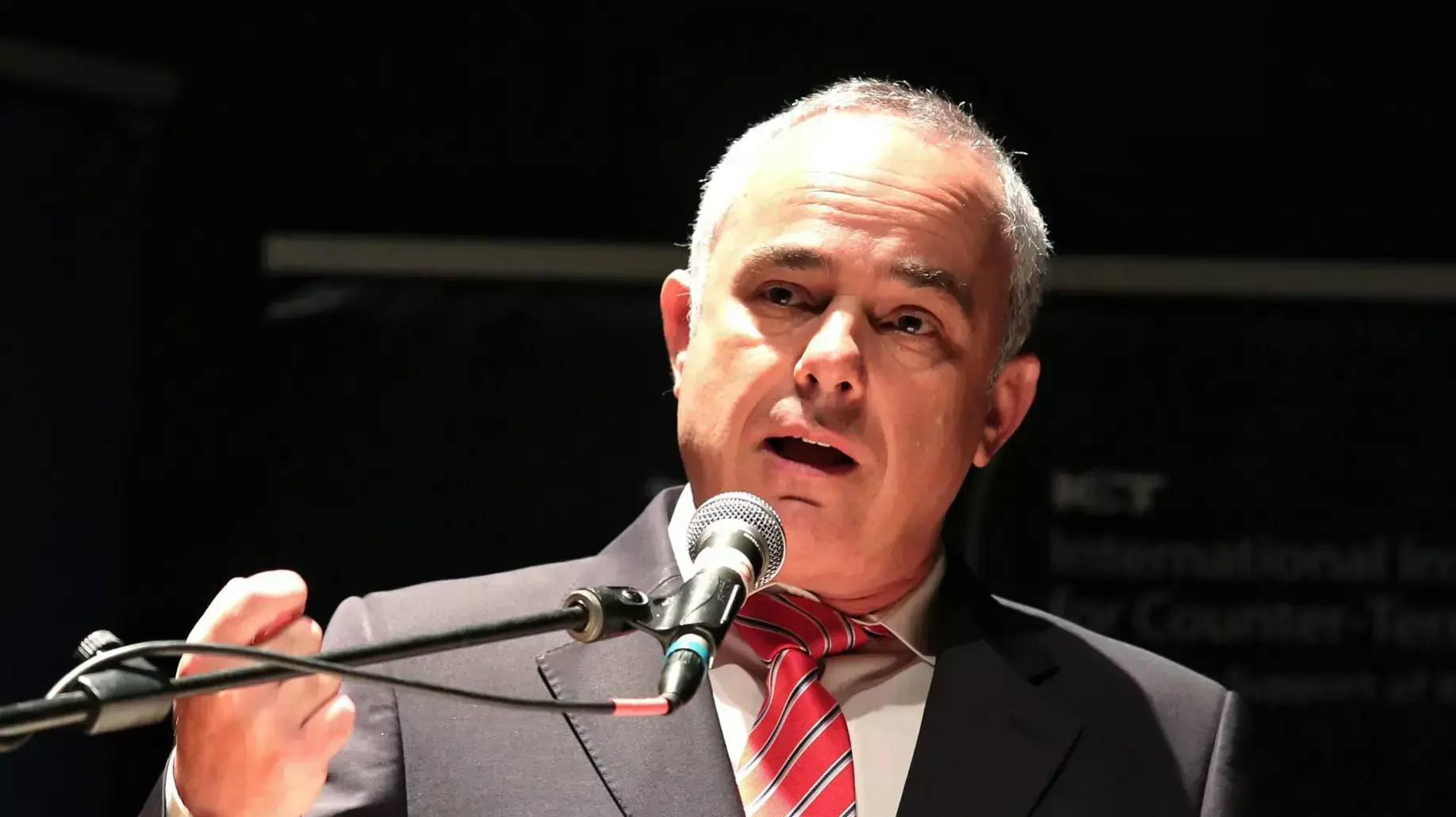 השר לעניינים אסטרטגיים יובל שטייניץ בכנס המכון נגד טרור, 8 בספטמבר 2013 השר לעניינים אסטרטגיים יובל שטייניץ בכנס המכון נגד טרור, 8 בספטמבר 2013