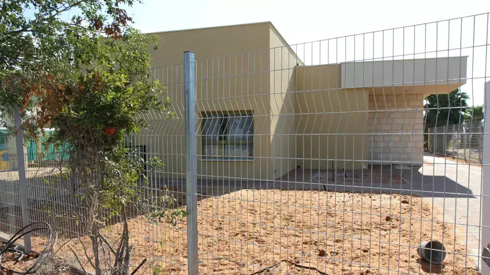 גן הילדים בבנימינה שהושבת ע"י הורים עקב קרבתו למטע רימונים  שמרוסס תדיר בחומרי הדברה