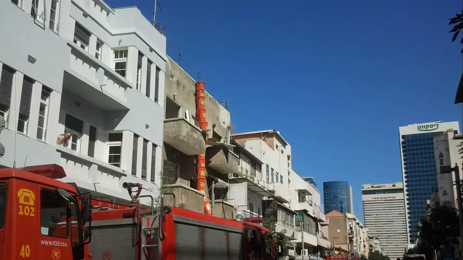 בניין קרס ברחוב הרצל 62 ת"א, ספטמבר 2013 בניין קרס ברחוב הרצל 62 ת"א, ספטמבר 2013